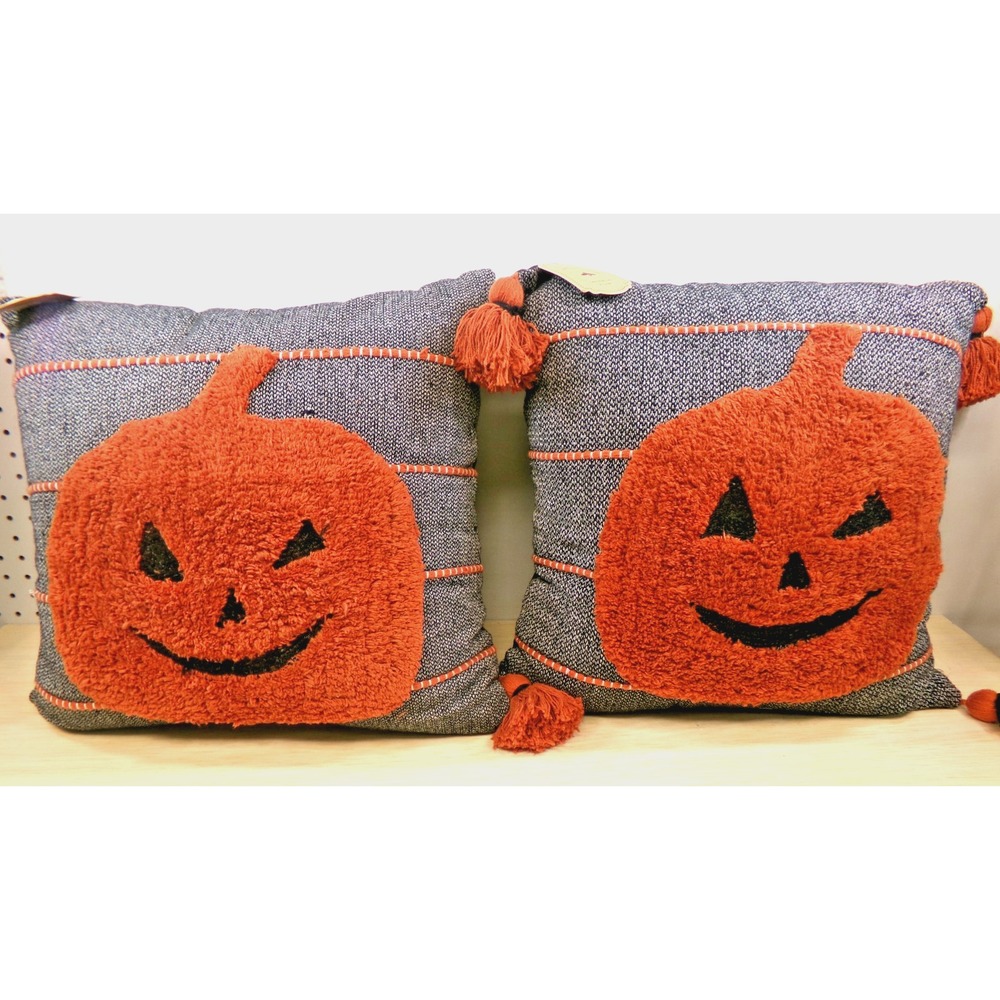 Sweet Street 2 Decorative 20" Square Throw Pillows w Halloween Pumpkins NEW READ